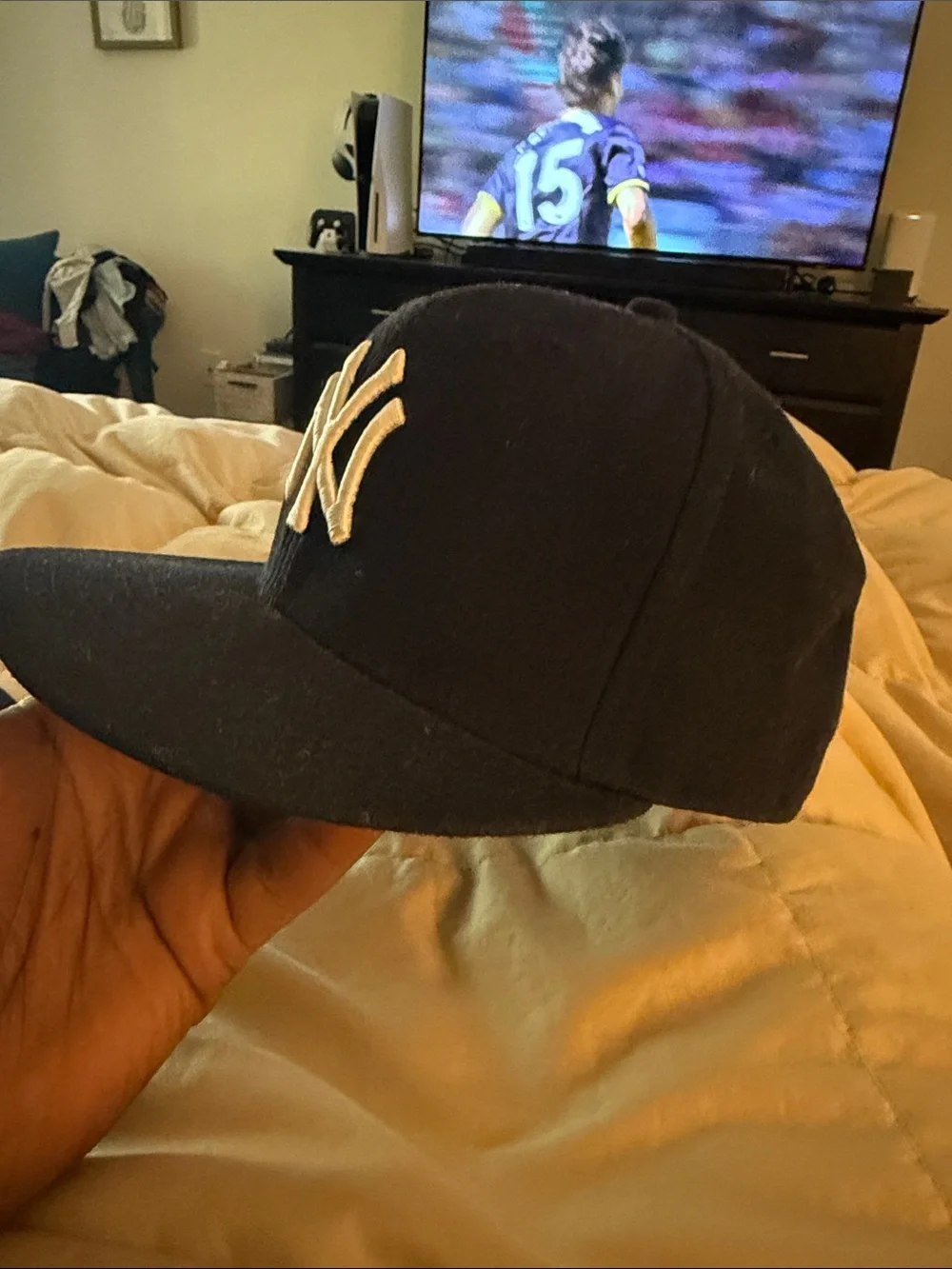 NY Yankees Fitted Baseball Cap - Picture 4 of 4
